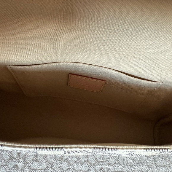 Louis Vuitton Damier Azur Favorite MM - Picture 8 of 11